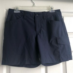 womens eddie bauer shorts size 6 Blue.